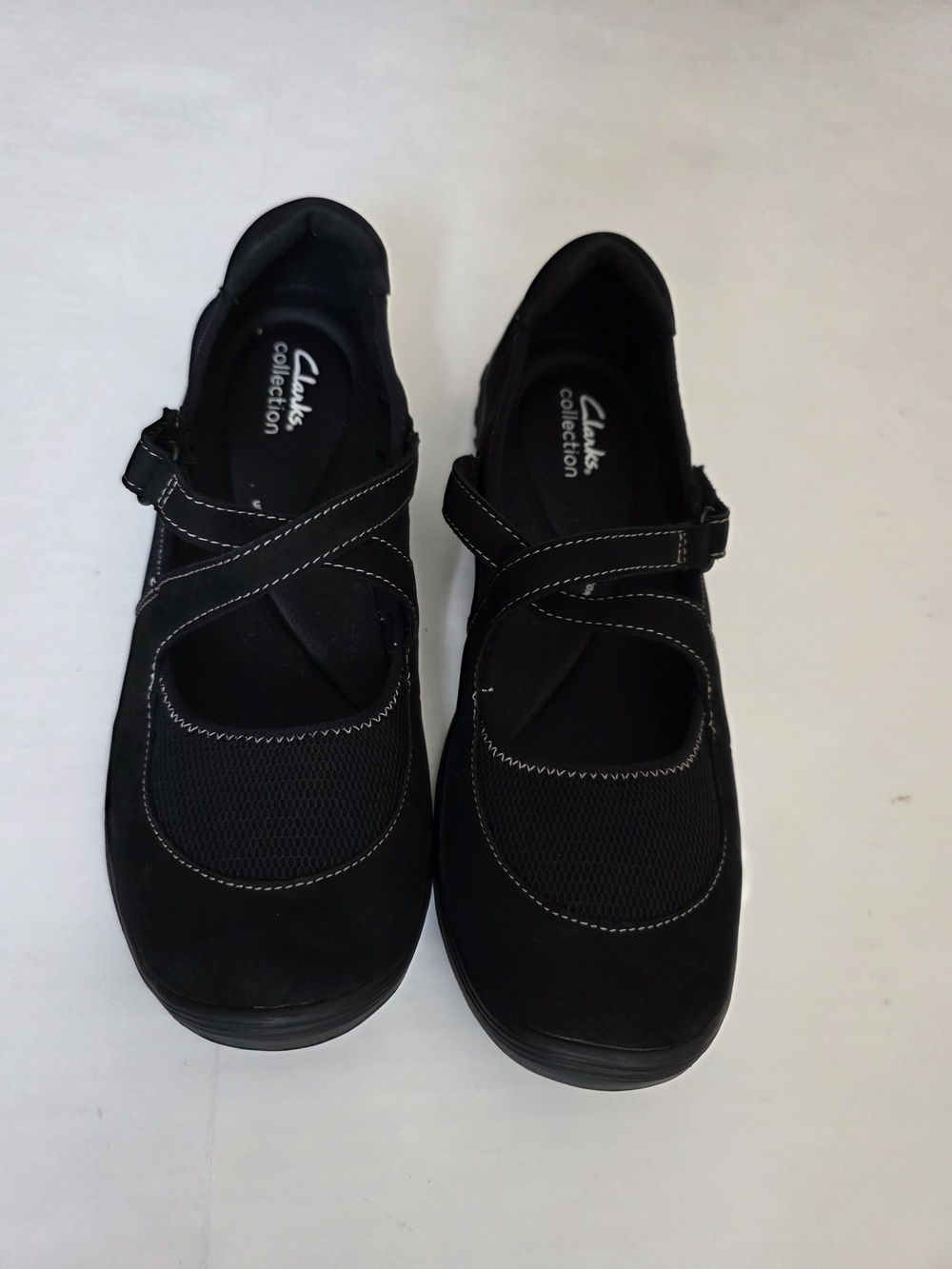 Clarks Black Cross-Strap Mary Jane Flats, Size 11 NWT.